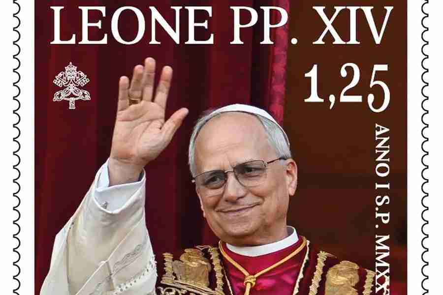 梵蒂冈市发行的第一个教皇狮子座邮票